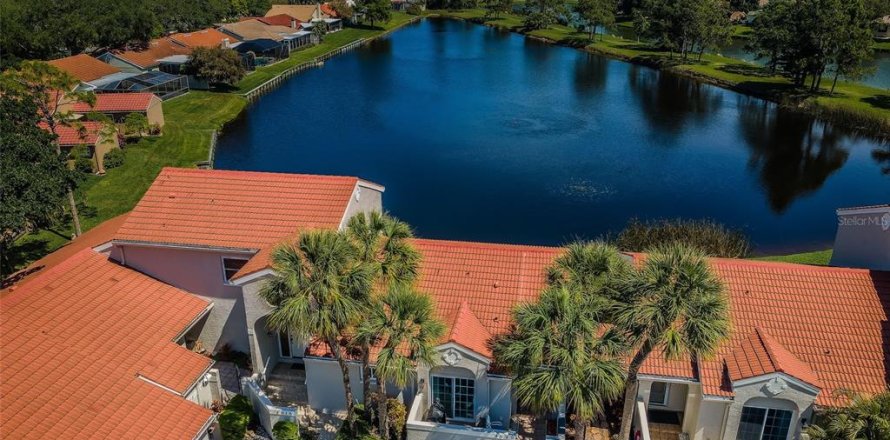 Condominio en Saint Petersburg, Florida, 3 dormitorios № 1909091