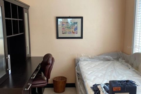 Condo in Belleair Beach, Florida, 2 bedrooms  № 1912226 - photo 9