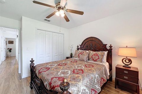 House in Spring Hill, Florida 3 bedrooms, 127.37 sq.m. № 1869000 - photo 29