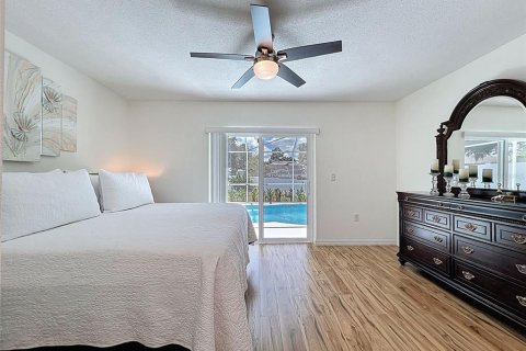House in Spring Hill, Florida 3 bedrooms, 127.37 sq.m. № 1869000 - photo 22