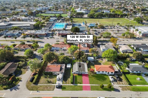 Casa en venta en Hialeah, Florida, 3 dormitorios, 143.81 m2 № 2045343 - foto 5