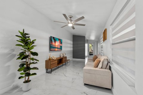 Casa en venta en Hialeah, Florida, 3 dormitorios, 143.81 m2 № 2045343 - foto 15