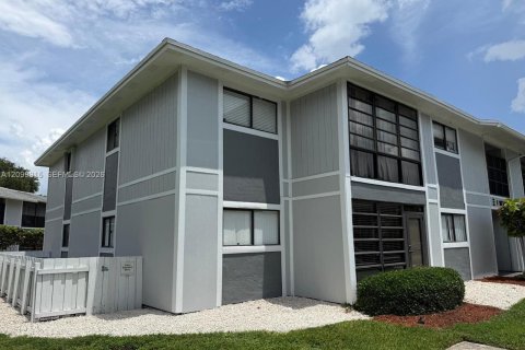 Copropriété à louer à Miami, Floride: 2 chambres, 85.84 m2 № 2397913 - photo 14