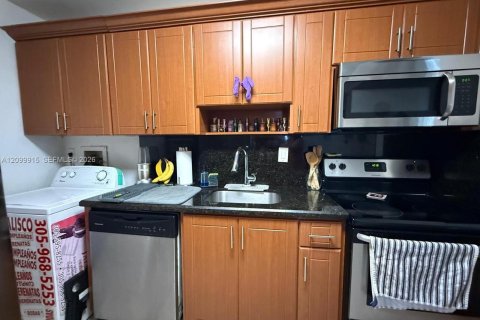 Copropriété à louer à Miami, Floride: 2 chambres, 85.84 m2 № 2397913 - photo 5