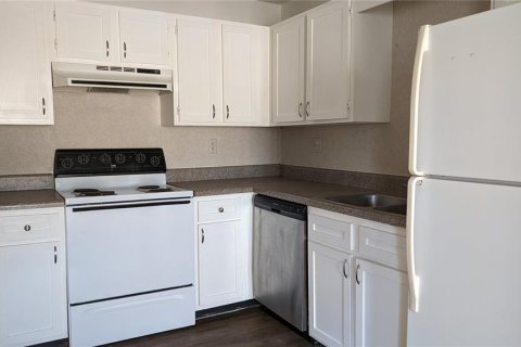 Condo in Gainesville, Florida, 2 bedrooms  № 1813306 - photo 5