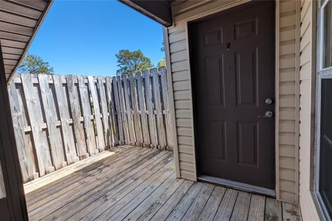 Condo in Gainesville, Florida, 2 bedrooms  № 1813306 - photo 2