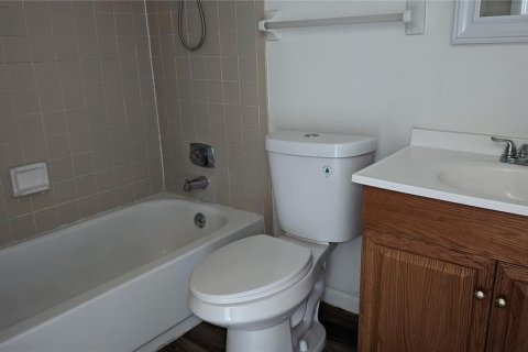 Condo in Gainesville, Florida, 2 bedrooms  № 1813306 - photo 6