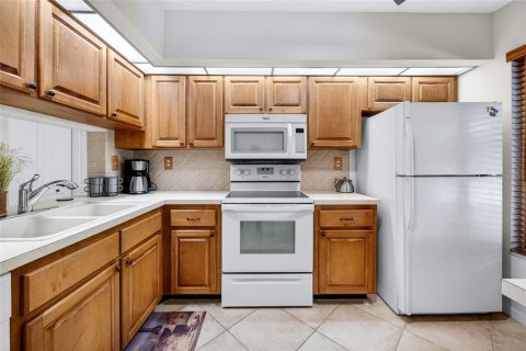 Condominio en venta en Saint Petersburg, Florida, 2 dormitorios, 85.01 m2 № 2200096 - foto 12