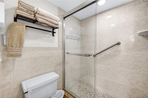 Condominio en venta en Saint Petersburg, Florida, 2 dormitorios, 85.01 m2 № 2200096 - foto 30