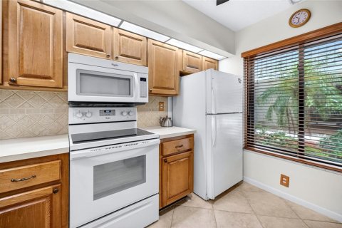 Condominio en venta en Saint Petersburg, Florida, 2 dormitorios, 85.01 m2 № 2200096 - foto 6