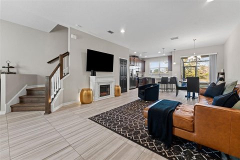 Touwnhouse à vendre à Wesley Chapel, Floride: 3 chambres, 173.26 m2 № 2210805 - photo 2
