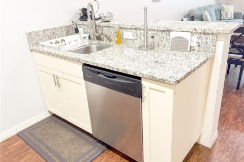 Купить таунхаус в Киссимми, Флорида 5 комнат, 120.77м2, № 1549504 - фото 11