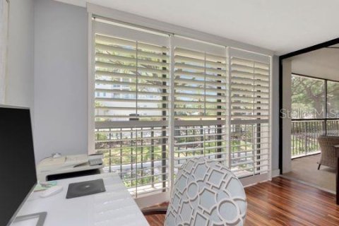 Condo in Belleair, Florida, 2 bedrooms № 2124789 - photo 14
