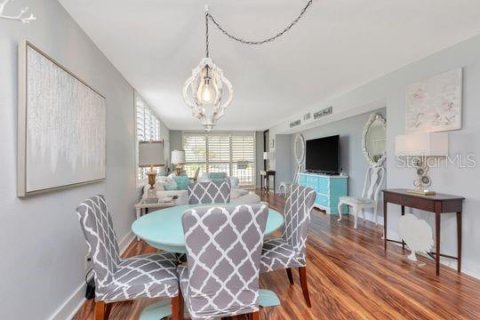 Condo in Belleair, Florida, 2 bedrooms № 2124789 - photo 10