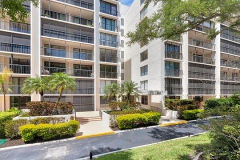 Condo in Belleair, Florida, 2 bedrooms № 2124789 - photo 3
