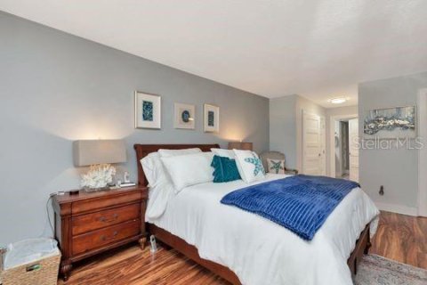 Condo in Belleair, Florida, 2 bedrooms № 2124789 - photo 20