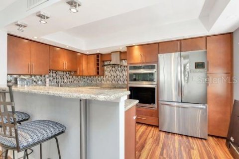 Condo in Belleair, Florida, 2 bedrooms № 2124789 - photo 7