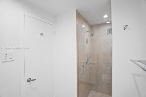 Condominio en venta en Miami, Florida, 3 dormitorios, 158.21 m2 № 2007867 - foto 30