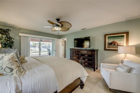 House in Punta Gorda, Florida 3 bedrooms, 169.27 sq.m. № 1717781 - photo 28