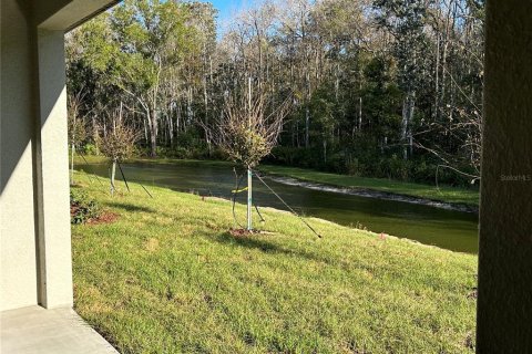 Townhouse in ANGELINE in Land O' Lakes, Florida 3 bedrooms, 154.78 sq.m. № 2258310 - photo 8
