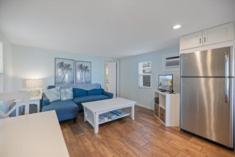 House in Sarasota, Florida 5 bedrooms, 245.54 sq.m. № 1831207 - photo 28