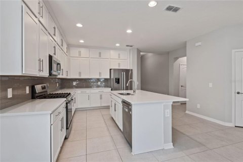 Villa ou maison à vendre à Oakland, Floride: 4 chambres, 264.96 m2 № 2150119 - photo 15