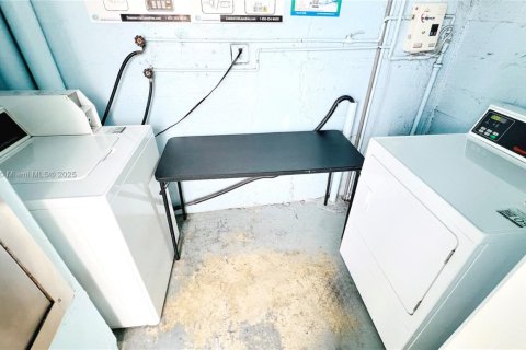 Condominio en venta en Miami Beach, Florida, 1 dormitorio, 59.46 m2 № 1944783 - foto 15