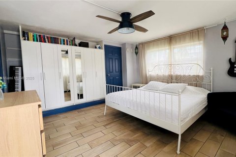 Condominio en venta en Miami Beach, Florida, 1 dormitorio, 59.46 m2 № 1944783 - foto 11