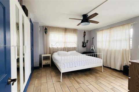 Condominio en venta en Miami Beach, Florida, 1 dormitorio, 59.46 m2 № 1944783 - foto 9