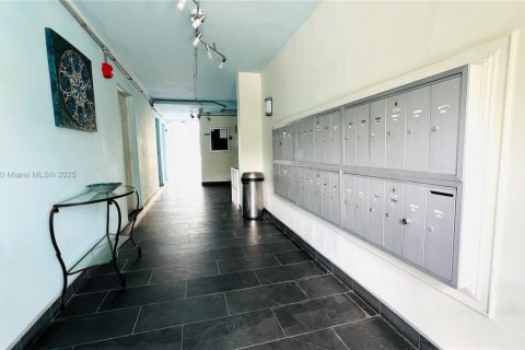 Condominio en venta en Miami Beach, Florida, 1 dormitorio, 59.46 m2 № 1944783 - foto 14