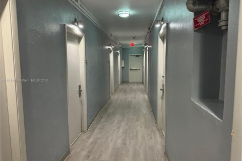 Hotel in Miami Beach, Florida № 1963070 - photo 10