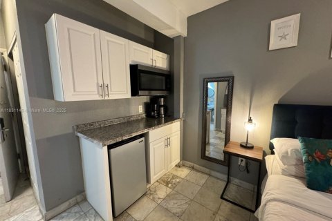 Hotel in Miami Beach, Florida № 1963070 - photo 17