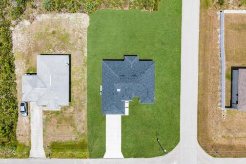 Villa ou maison à vendre à Lehigh Acres, Floride: 3 chambres, 149.2 m2 № 2339379 - photo 25