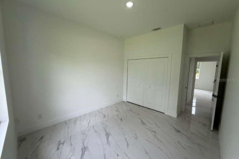 Купить виллу или дом в Лихай-Эйкерс, Флорида 4 комнаты, 152.27м2, № 2284718 - фото 10