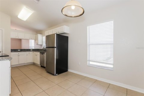 Casa en venta en Lakeland, Florida, 3 dormitorios, 170.1 m2 № 1662898 - foto 8