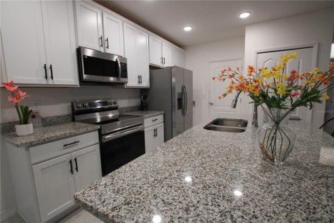 Villa ou maison à vendre à Haines City, Floride: 3 chambres, 172.05 m2 № 2318445 - photo 6