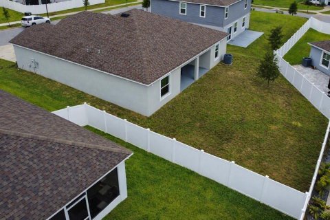 Villa ou maison à vendre à Haines City, Floride: 3 chambres, 172.05 m2 № 2318445 - photo 16