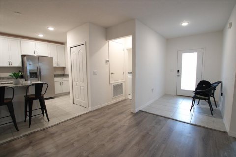Villa ou maison à vendre à Haines City, Floride: 3 chambres, 172.05 m2 № 2318445 - photo 2