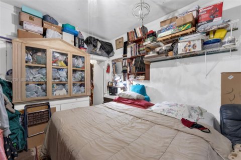 House in Miami, Florida 2 bedrooms, 125.79 sq.m. № 2043942 - photo 9