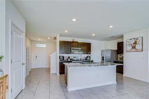 House in Odessa, Florida 4 bedrooms, 209.96 sq.m. № 2121987 - photo 10