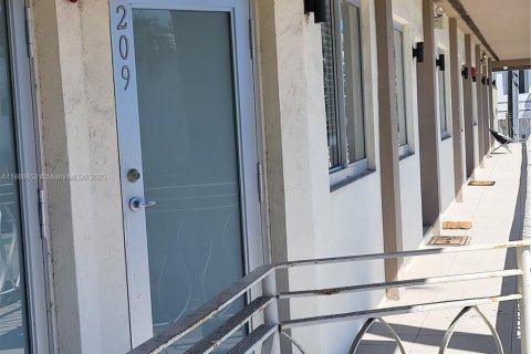 Copropriété à louer à Miami Beach, Floride: 1 chambre, 36.32 m2 № 1897019 - photo 13