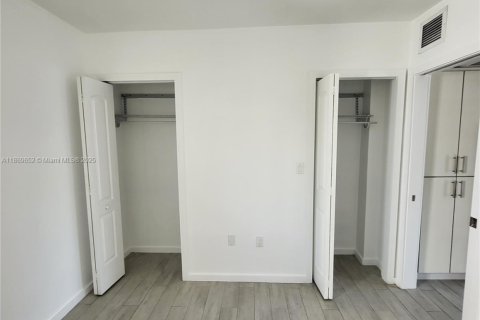 Copropriété à louer à Miami Beach, Floride: 1 chambre, 36.32 m2 № 1897019 - photo 10