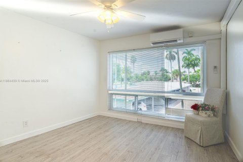 Copropriété à louer à Pompano Beach, Floride: 2 chambres, 120.77 m2 № 2169553 - photo 11