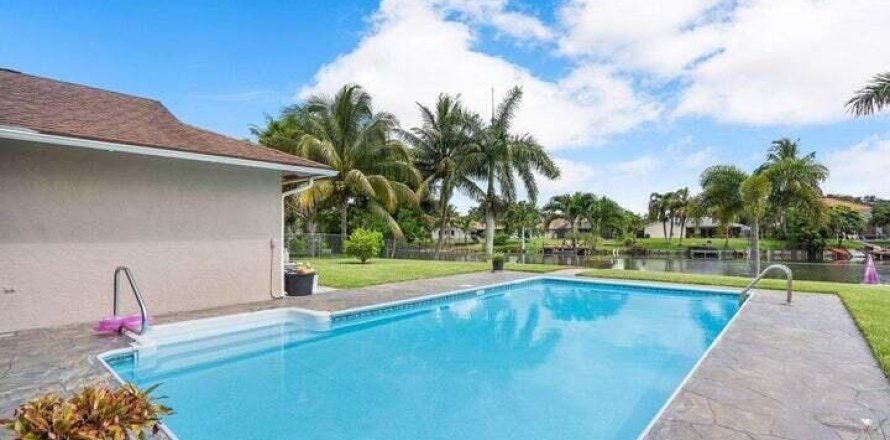 Villa ou maison à Royal Palm Beach, Floride 3 chambres, 169.08 m2 № 1223616