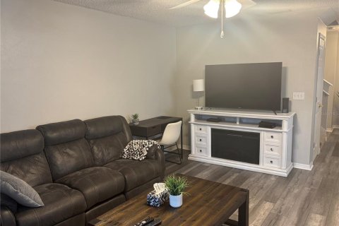 Touwnhouse à louer à Largo, Floride: 3 chambres, 135.73 m2 № 2103800 - photo 10