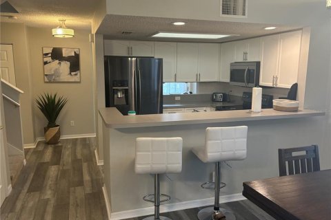 Touwnhouse à louer à Largo, Floride: 3 chambres, 135.73 m2 № 2103800 - photo 6