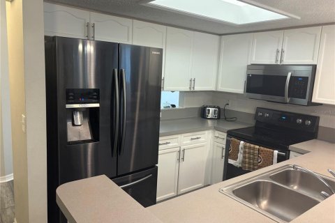 Touwnhouse à louer à Largo, Floride: 3 chambres, 135.73 m2 № 2103800 - photo 4