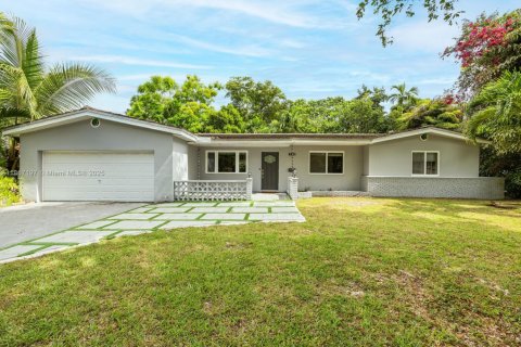 House in South Miami, Florida 3 bedrooms, 159.79 sq.m. № 1889531 - photo 2