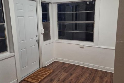 Villa ou maison à louer à Saint Petersburg, Floride: 3 chambres, 81.01 m2 № 1884063 - photo 2