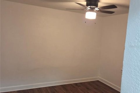 Villa ou maison à louer à Saint Petersburg, Floride: 3 chambres, 81.01 m2 № 1884063 - photo 7